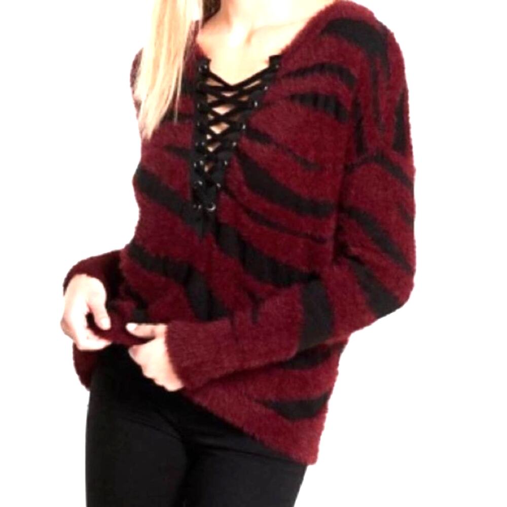 NWT Express Fuzzy sweater size petite small